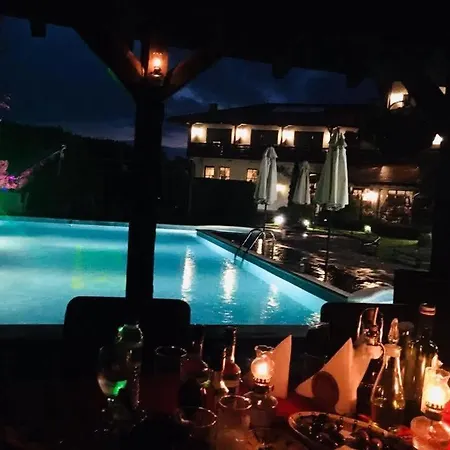 Hotel Family & Tavern Svatovete Apriltsi (Lovech)