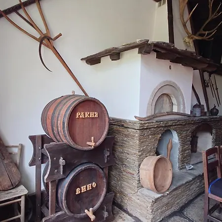 Hotel Family & Tavern Svatovete Apriltsi (Lovech)