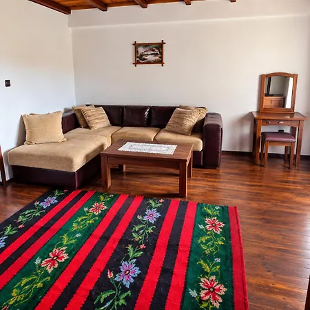 Hotel Family & Tavern Svatovete Aprilți