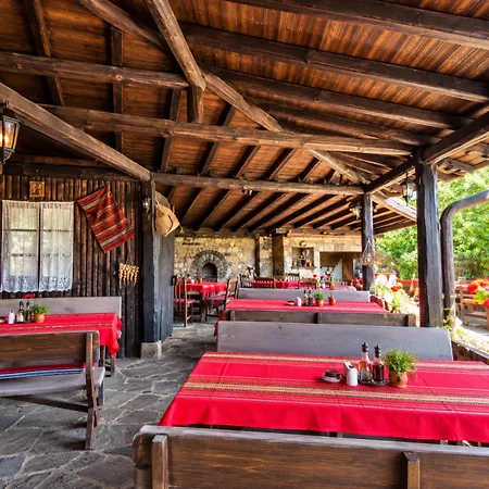 Family & Tavern Svatovete 2*