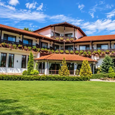 Hotel Family & Tavern Svatovete Aprilți