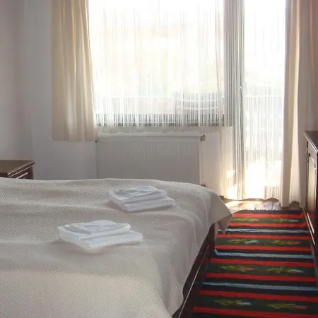 Family Hotel & Tavern Svatovete Aprilci