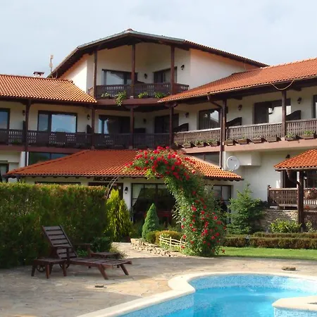 Hotel Family Hotel & Tavern Svatovete Aprilci