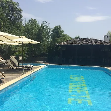 Family Hotel & Tavern Svatovete