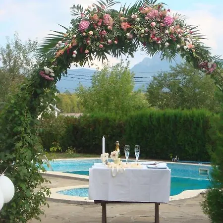 Hotel Family & Tavern Svatovete 2*